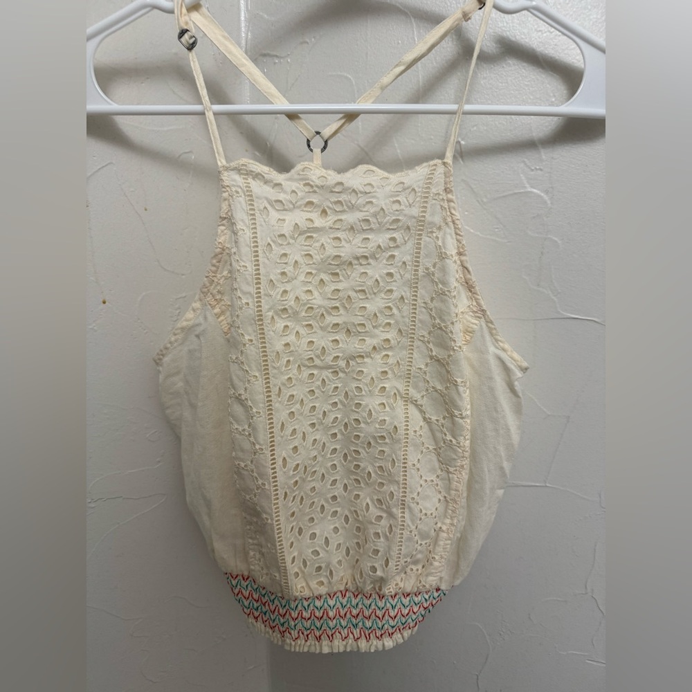 Hollister tank top with textured pattern and colored bottom